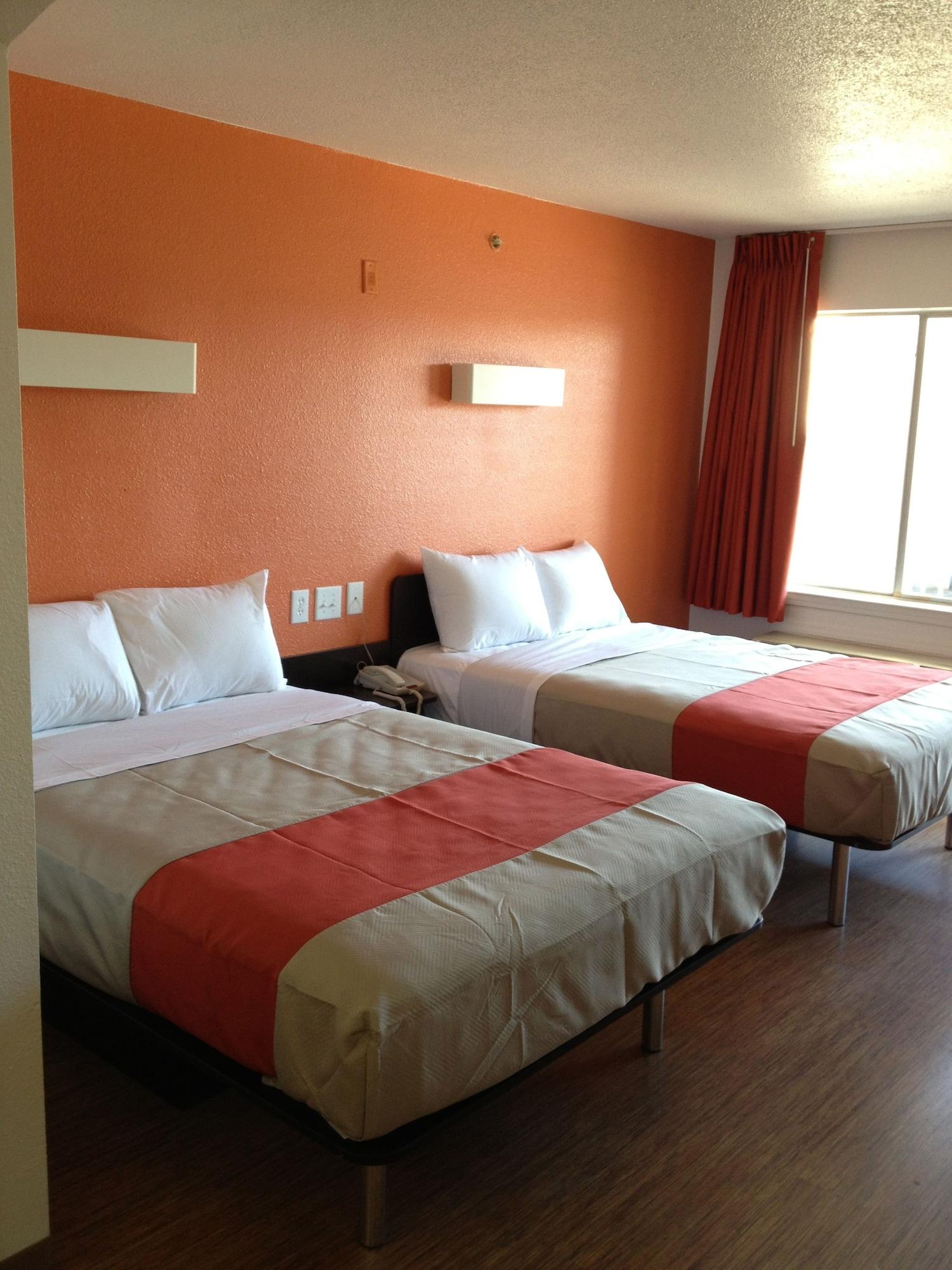 Motel 6-Grand Prairie, Tx - Near Six Flags Drive Buitenkant foto