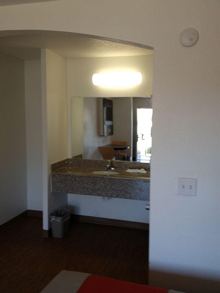 Motel 6-Grand Prairie, Tx - Near Six Flags Drive Buitenkant foto
