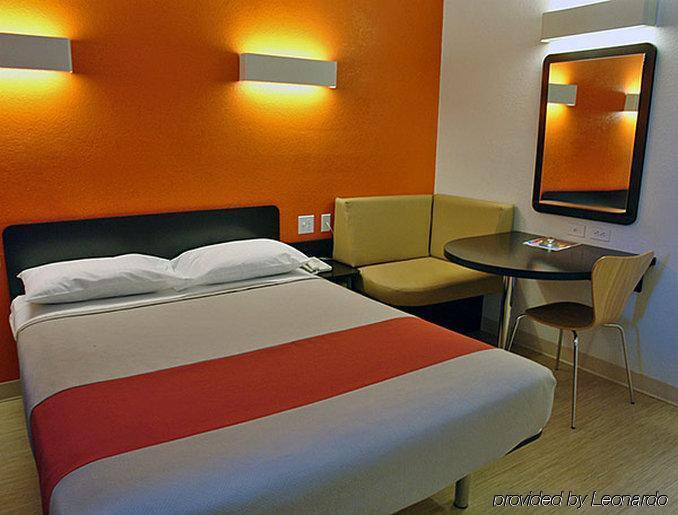 Motel 6-Grand Prairie, Tx - Near Six Flags Drive Buitenkant foto